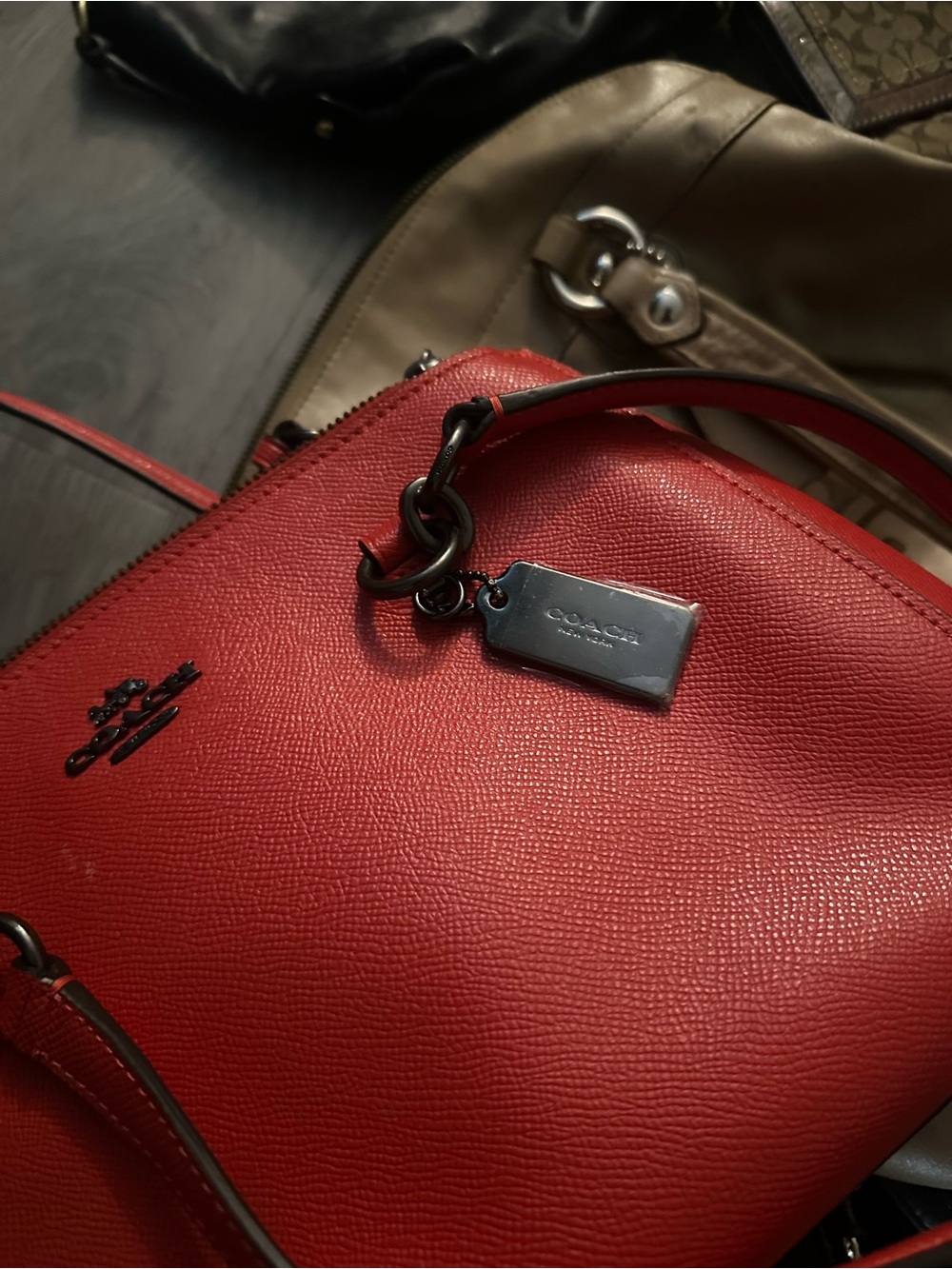 16 Authentic Coach Bags & Wallets Reseller Lot | Leather,Signature,Modern Styles - Picture 4 of 16
